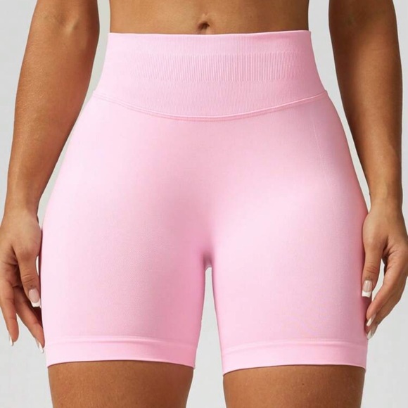 Women's Pink Workout Shorts, Pink Seamless Workout Shorts, Pink Biker Shorts - Picture 4 of 6